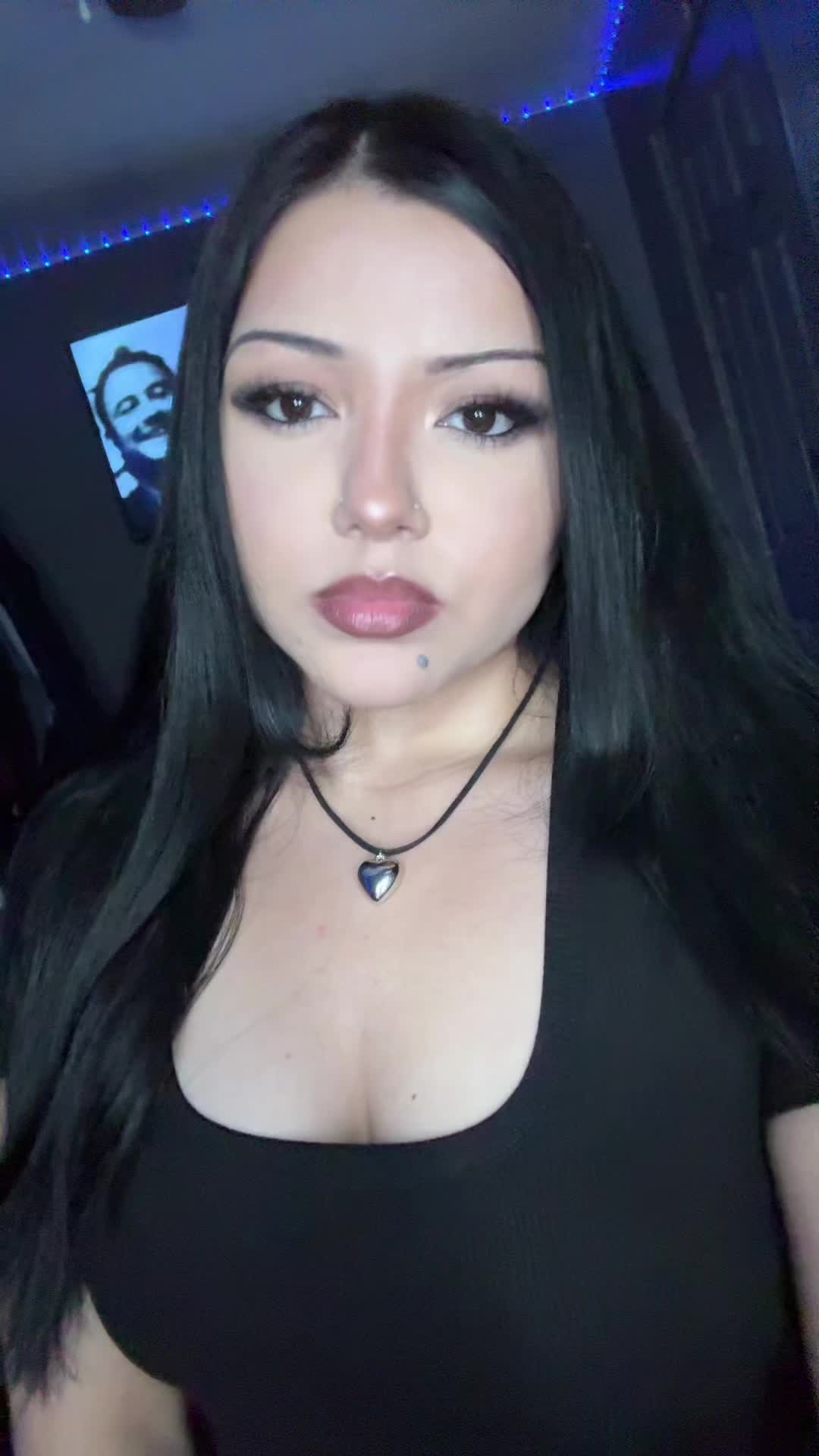 @henesy