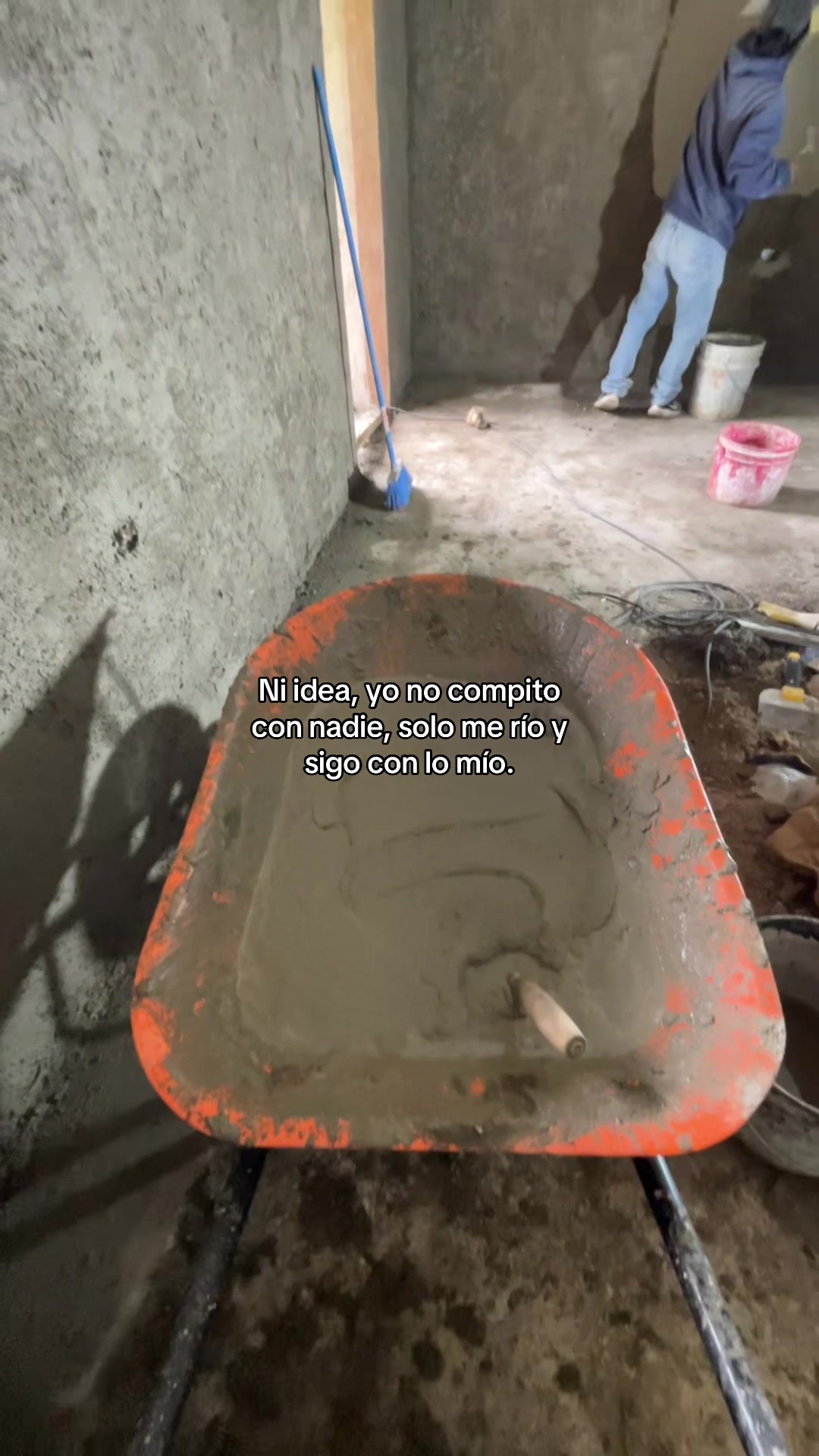 @Chus_🧃👷&zwj;♂️