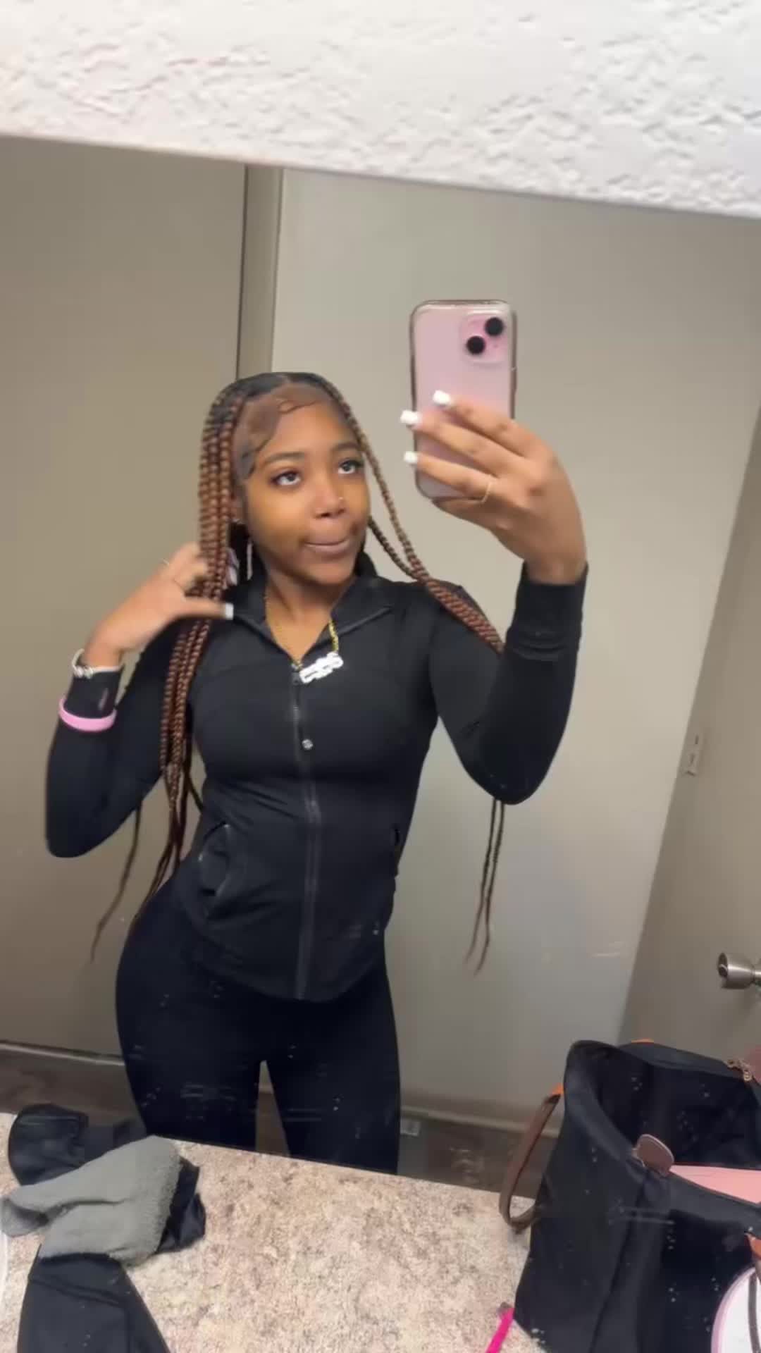 @lynnl&iacute;_