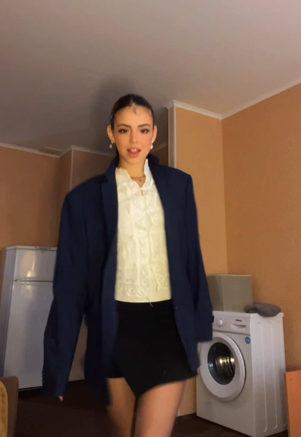@мисс бартли