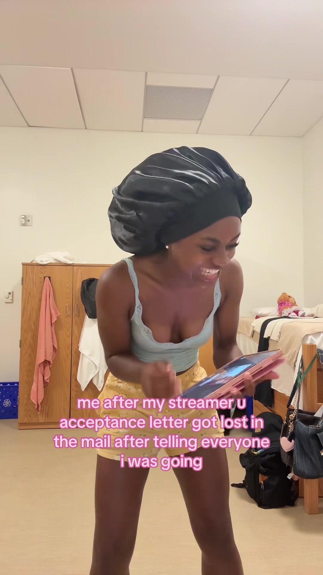 @mamikola