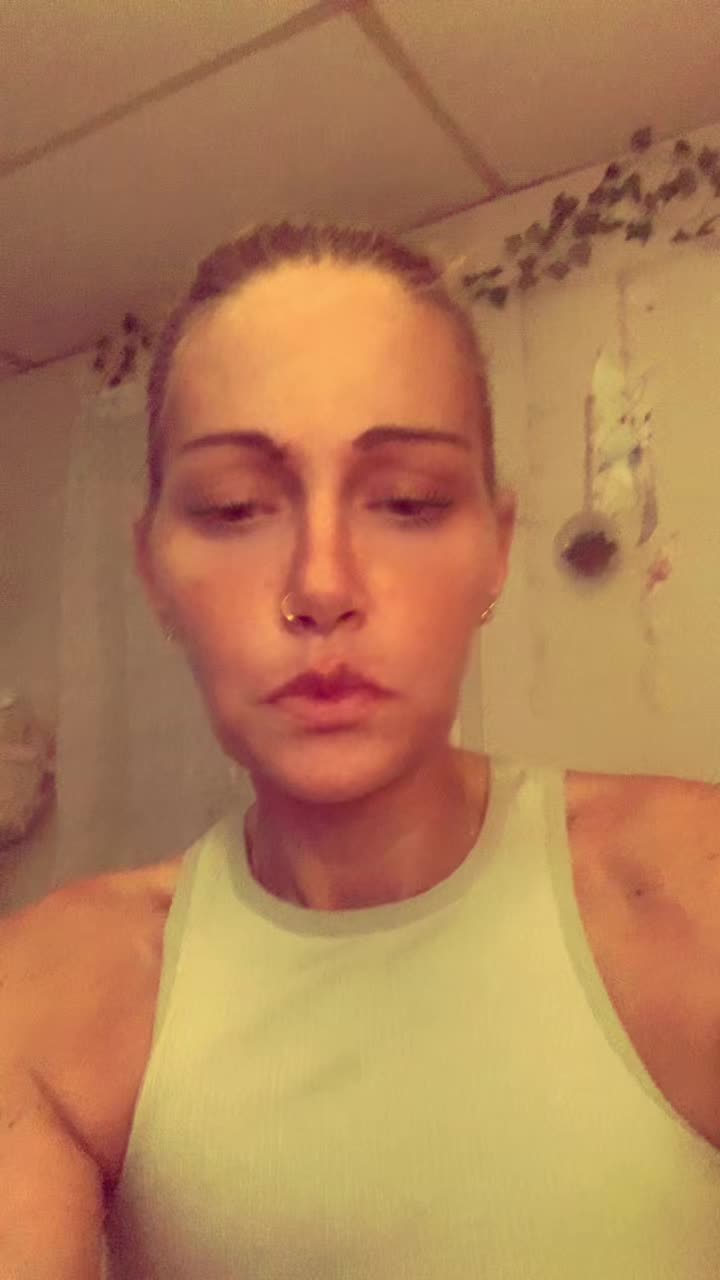 @Clickclackchiclets