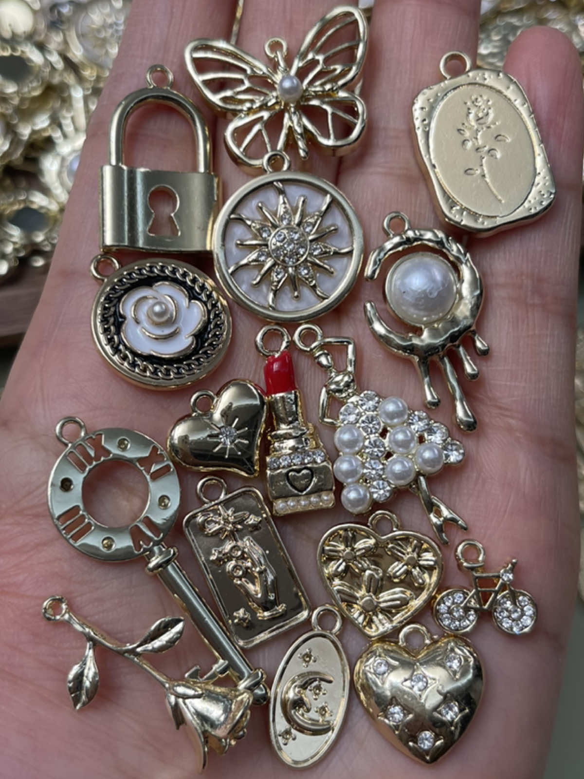 @Bella Charms Design