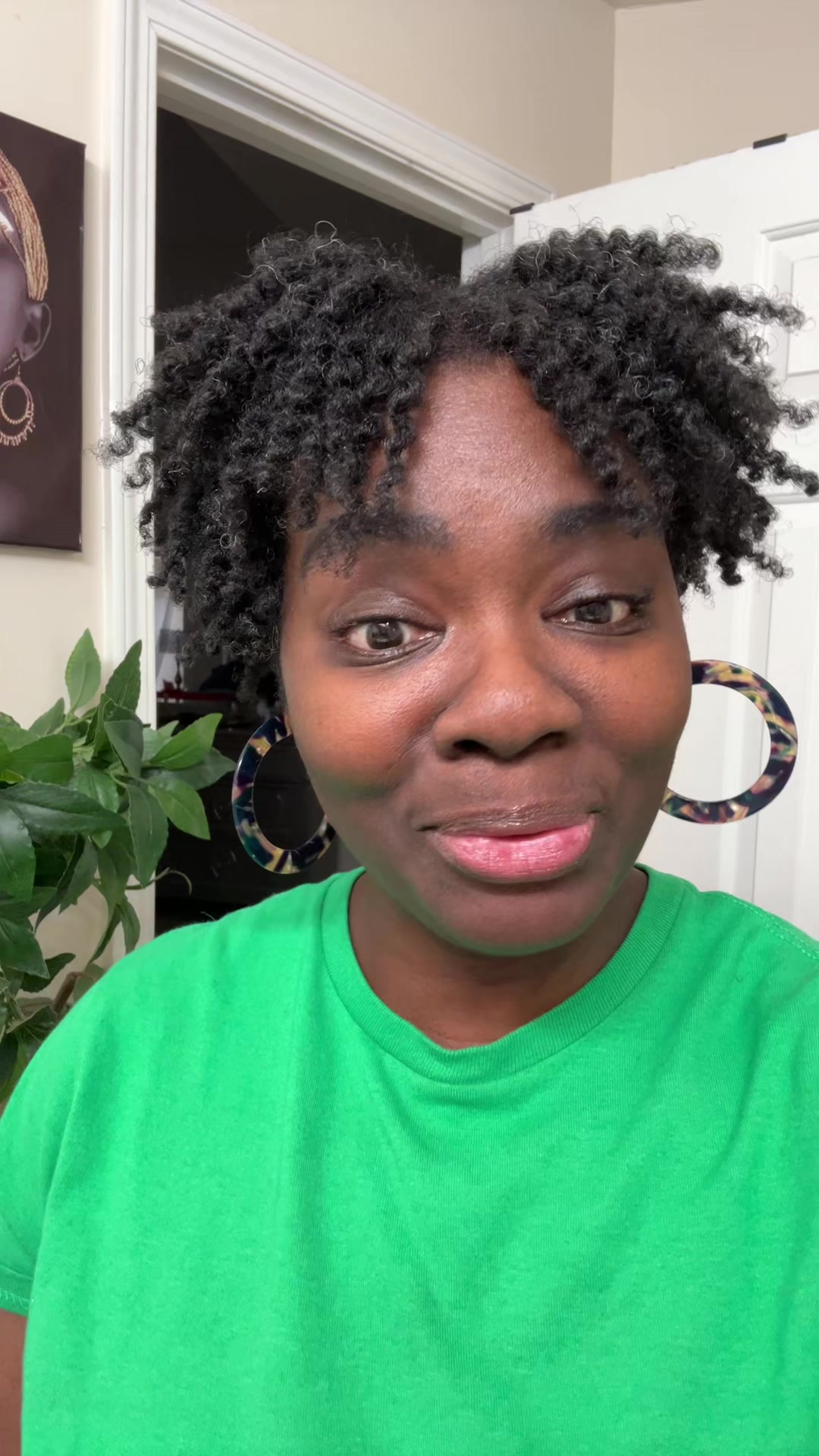 @Tayiasimone