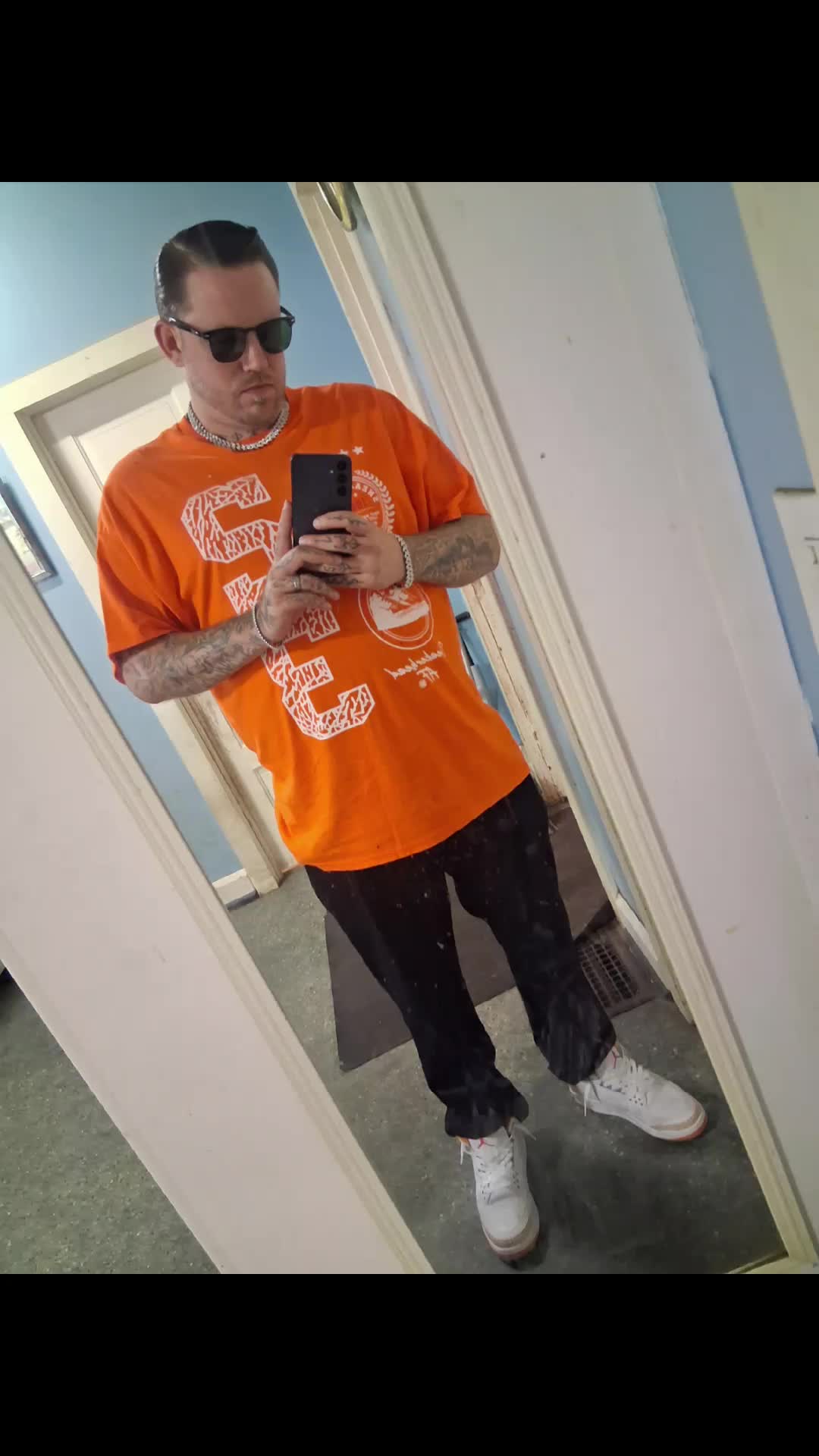@MrLewi3