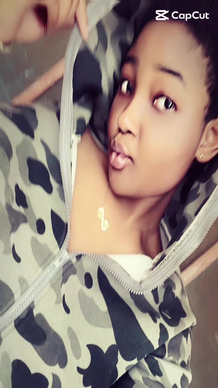 @…..🖇️Realest 🦋Afyah 💦💕