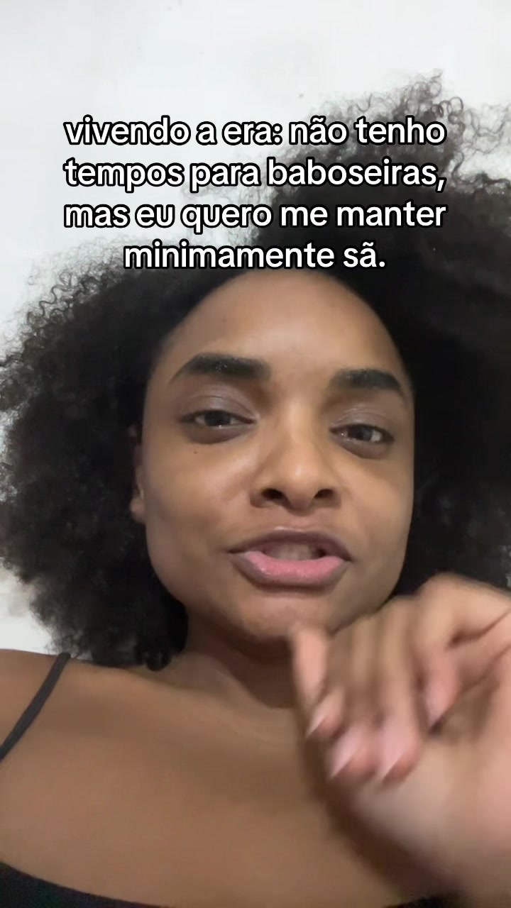 @Esthela