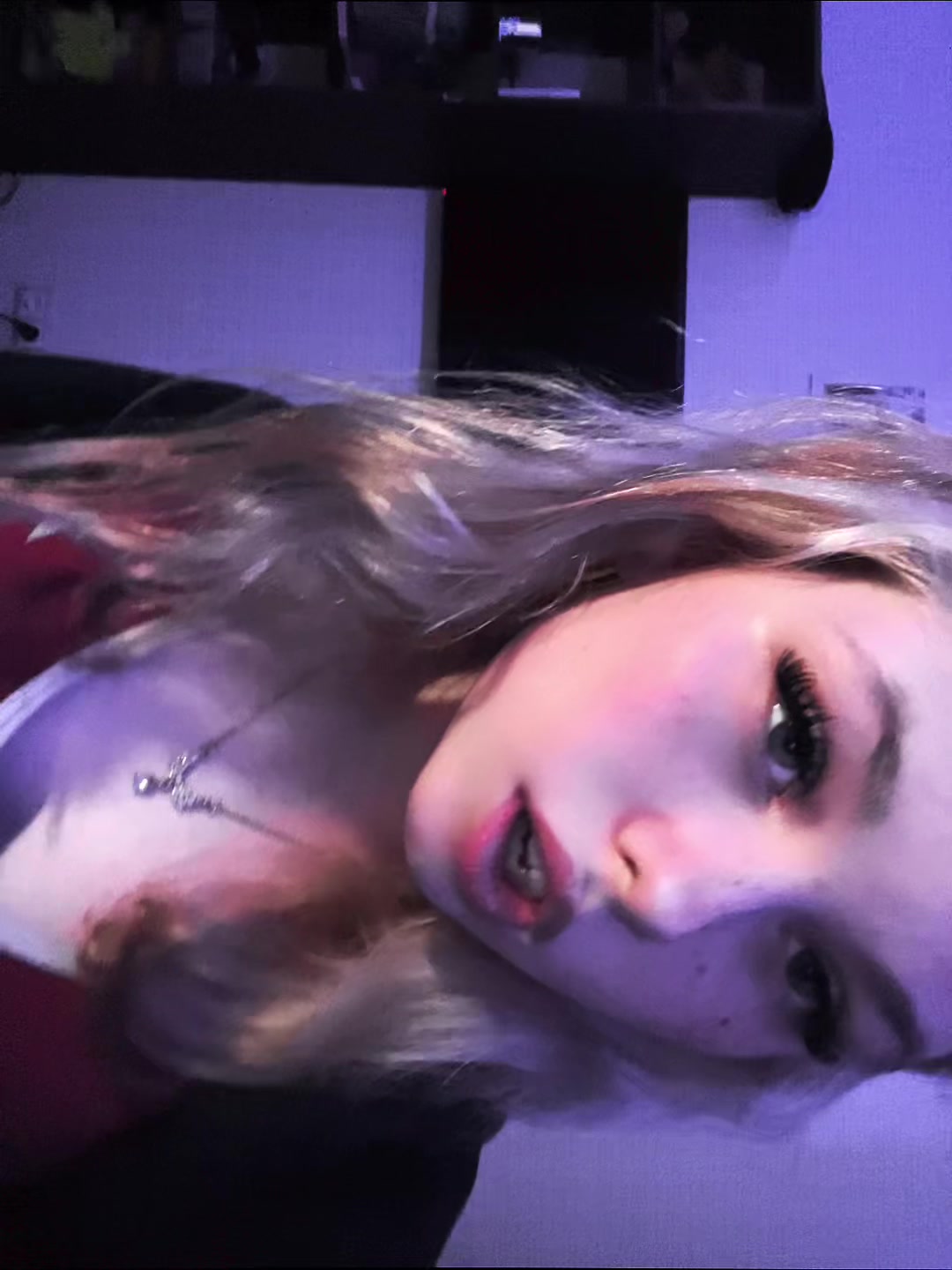 @Witch🛐💕