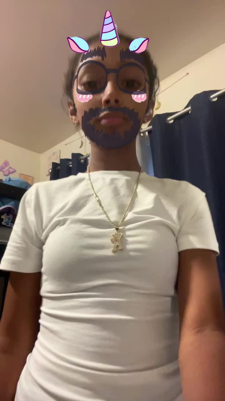@Kaitlyn ❤️💙🇩🇴🇩🇴