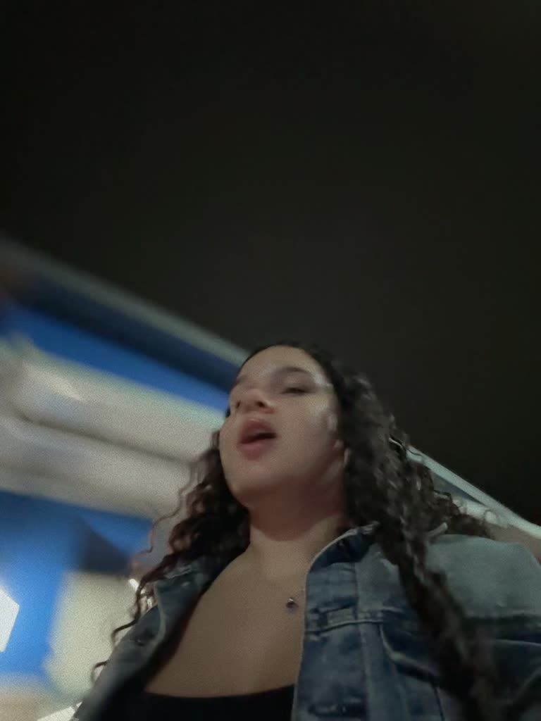 @Karina Sanchez👑