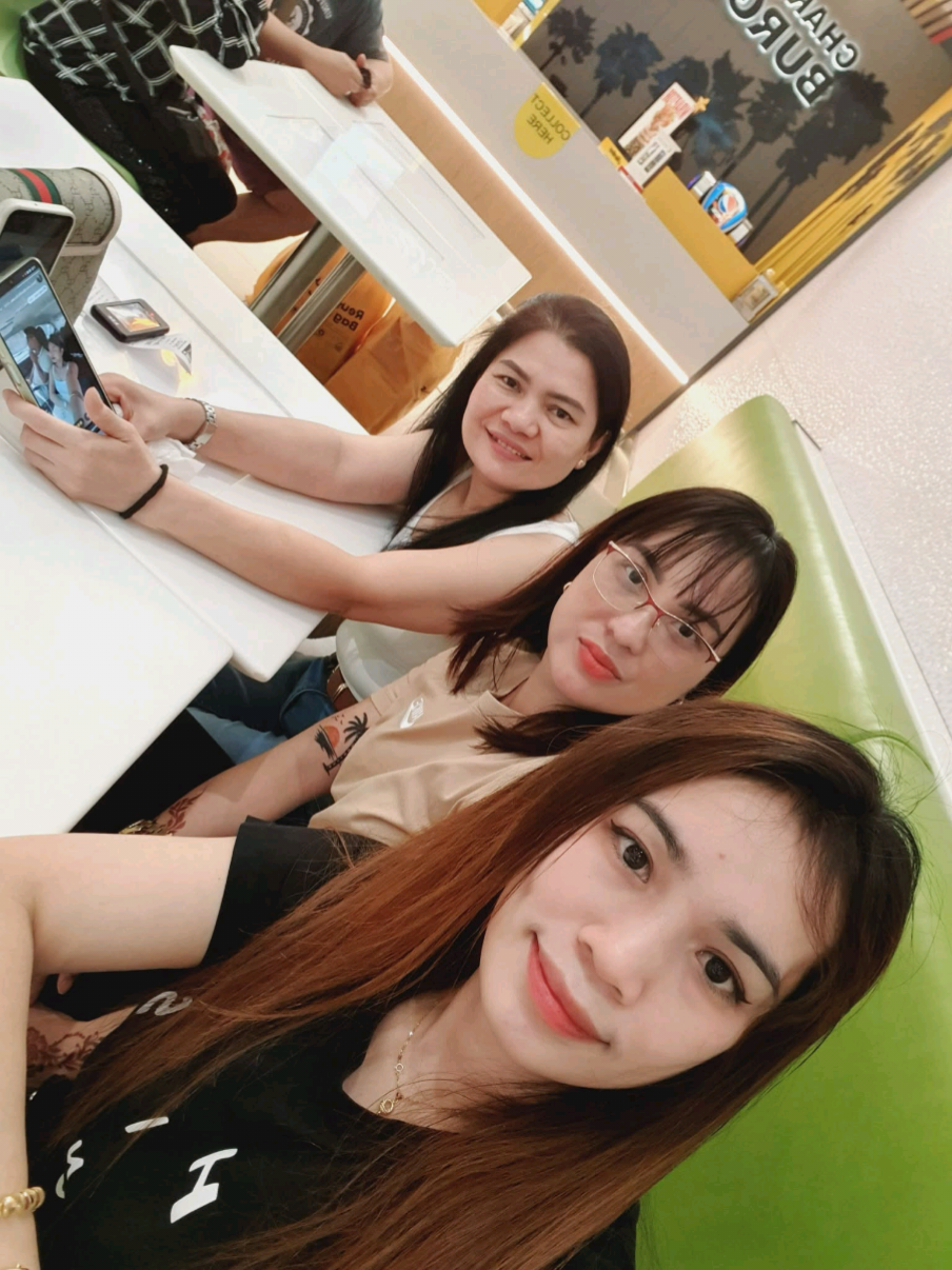 @Zaahira
