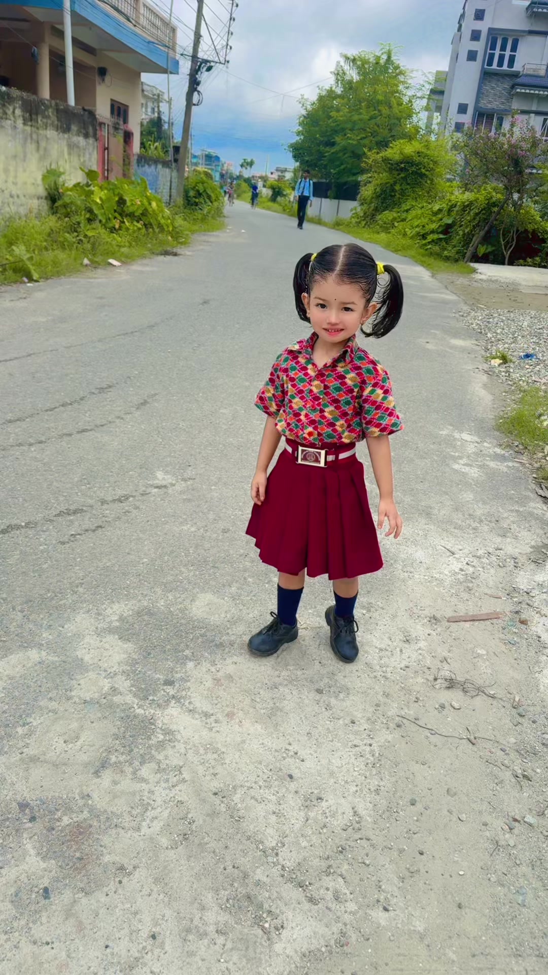 @Oviya Mamu
