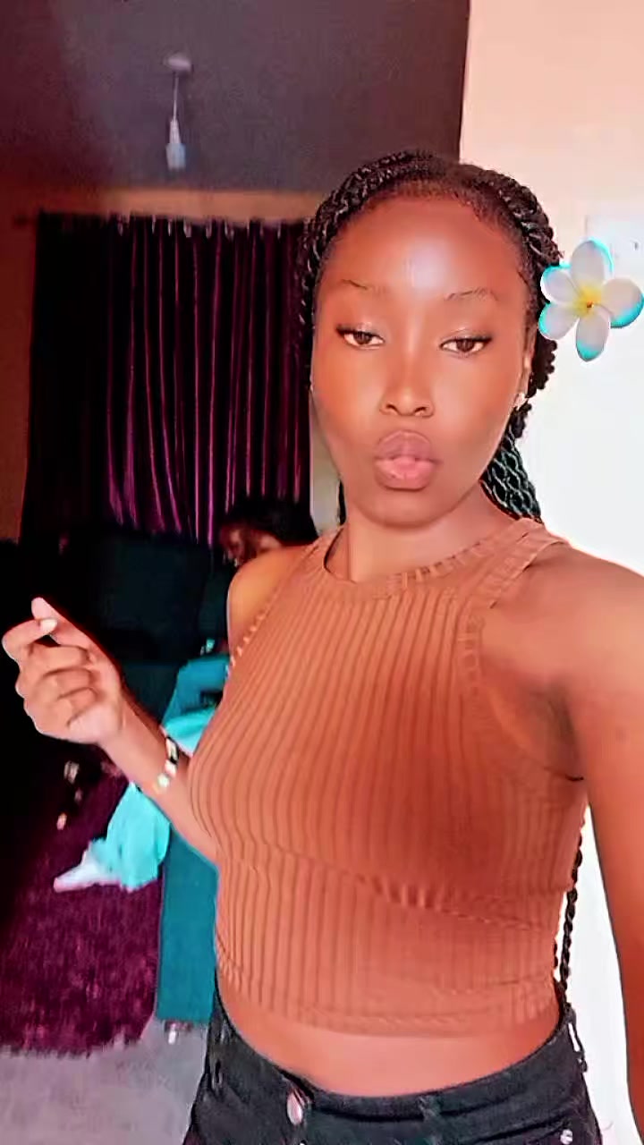 @Rue🦋