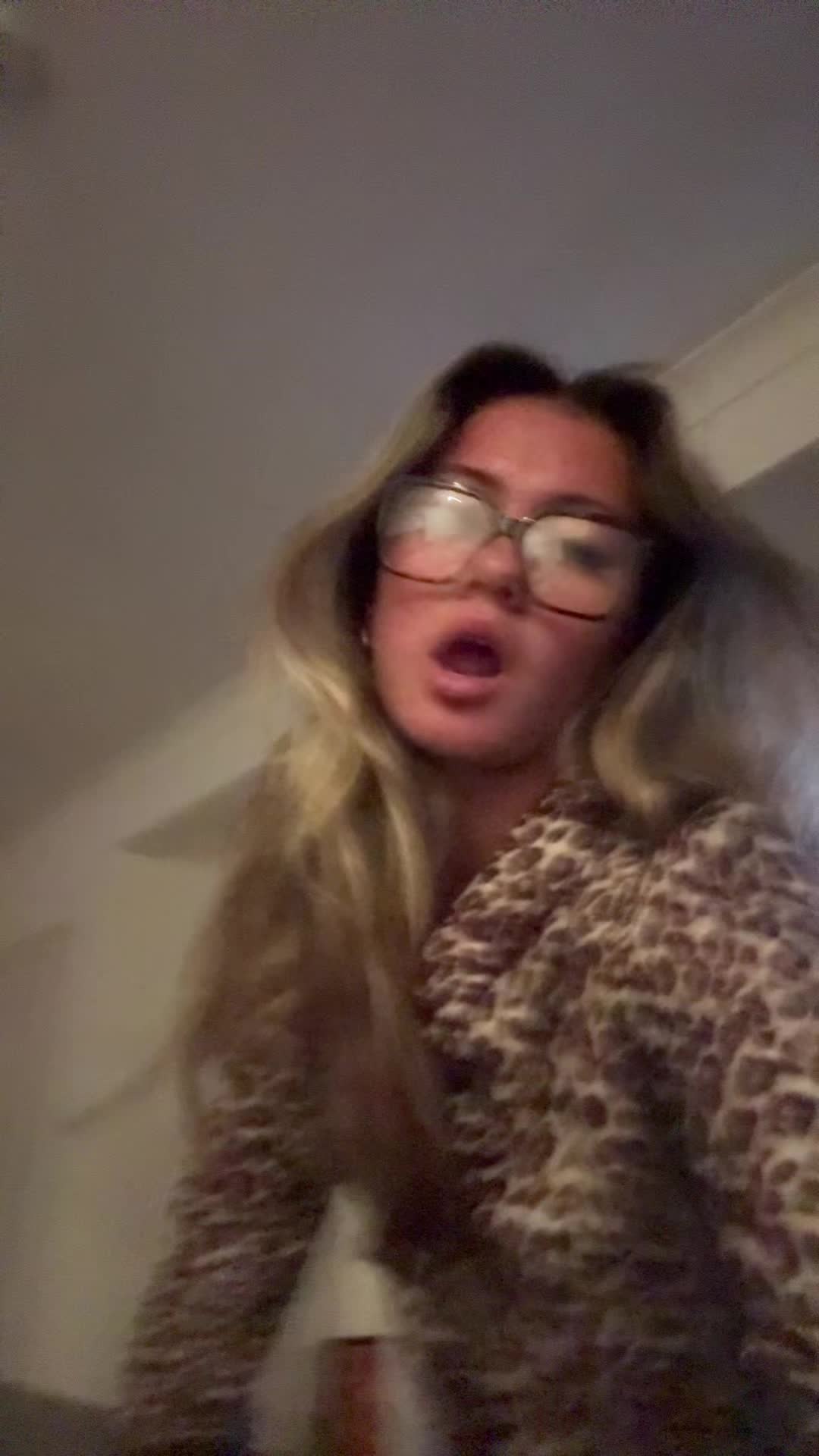 @ELLA TINO