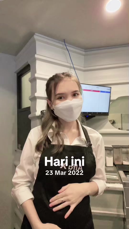 @adelf__