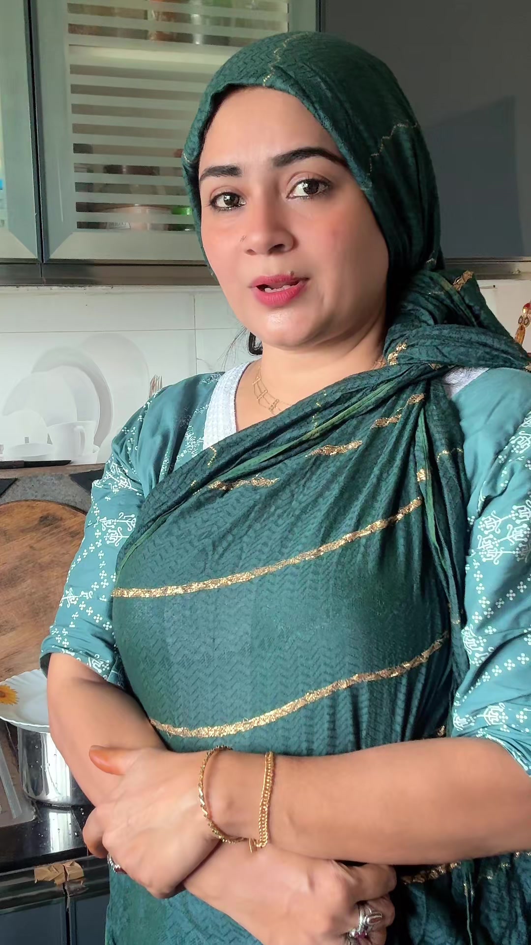 @പോന്നു മിന്നു