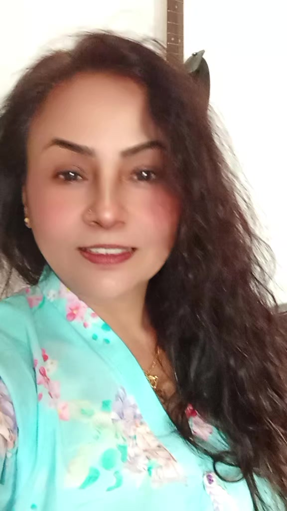 @Gayatri Rai💎