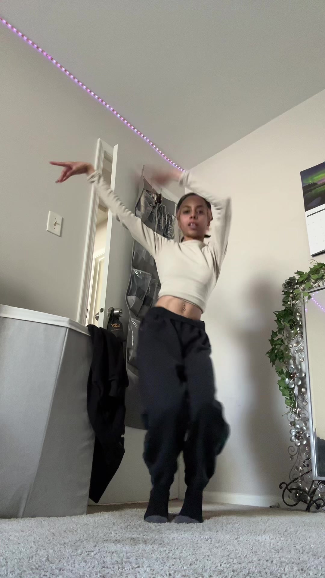 @nosmilingnini
