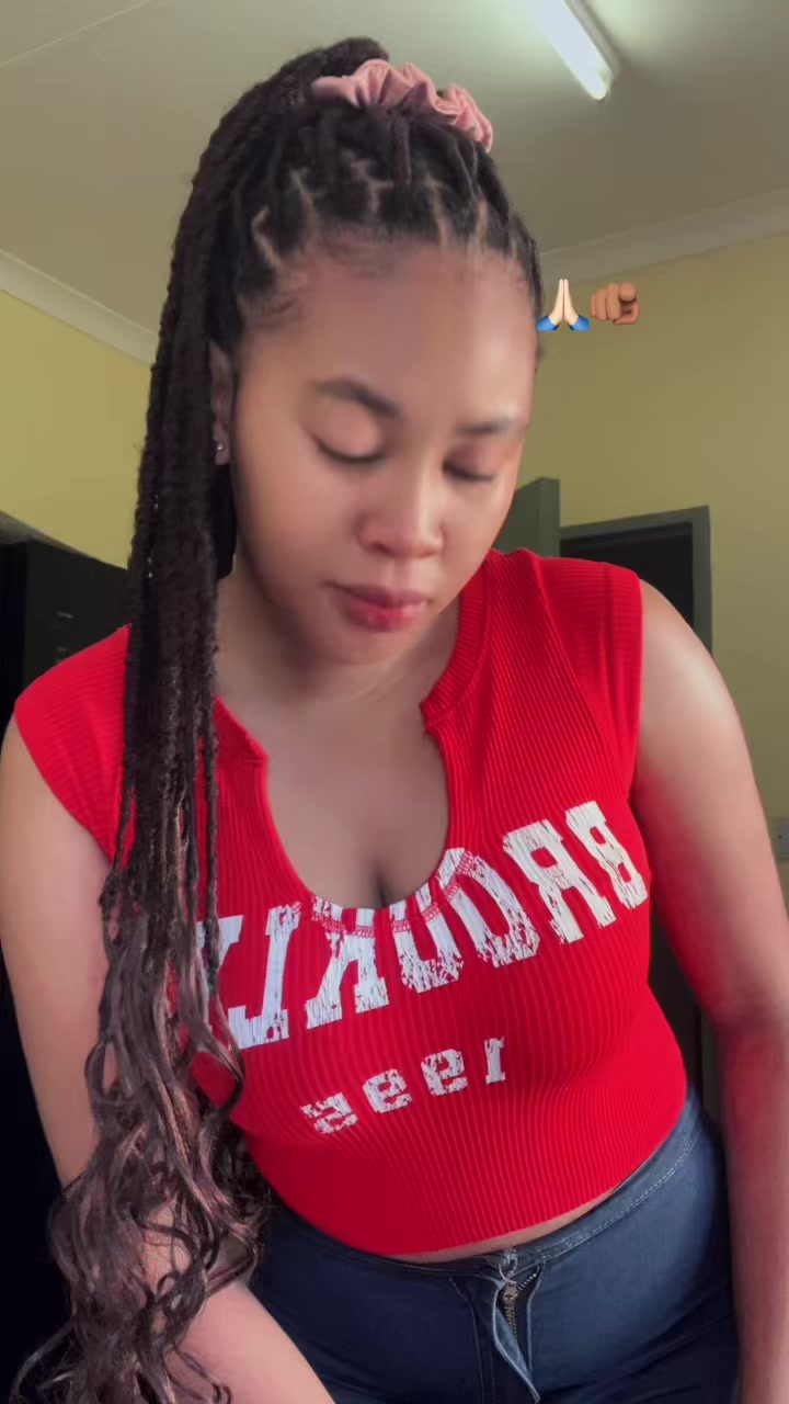 @Lelomo  ✨🌬️🇿🇦