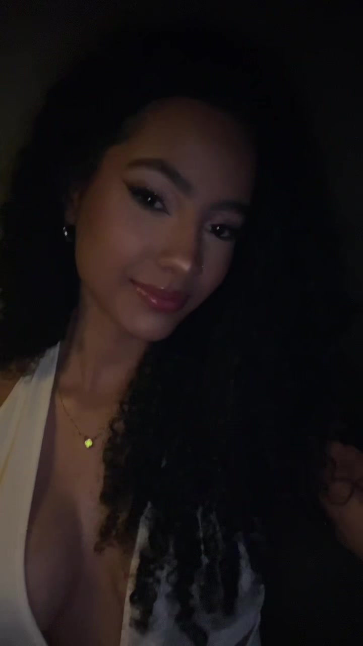 @lavinyaa.