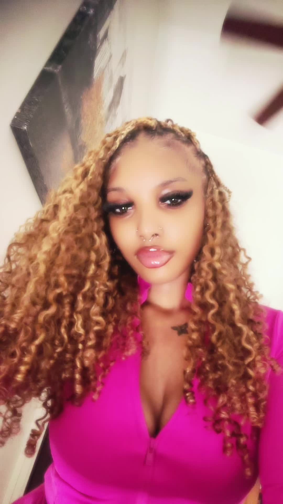 @y0urfav0rit3bl0nd3