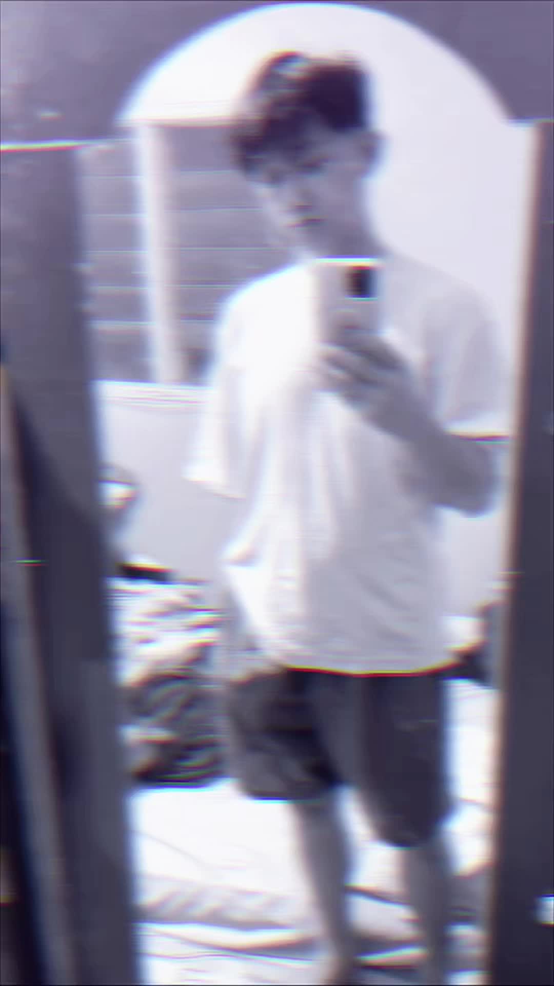 @Mr_ FaDeツ