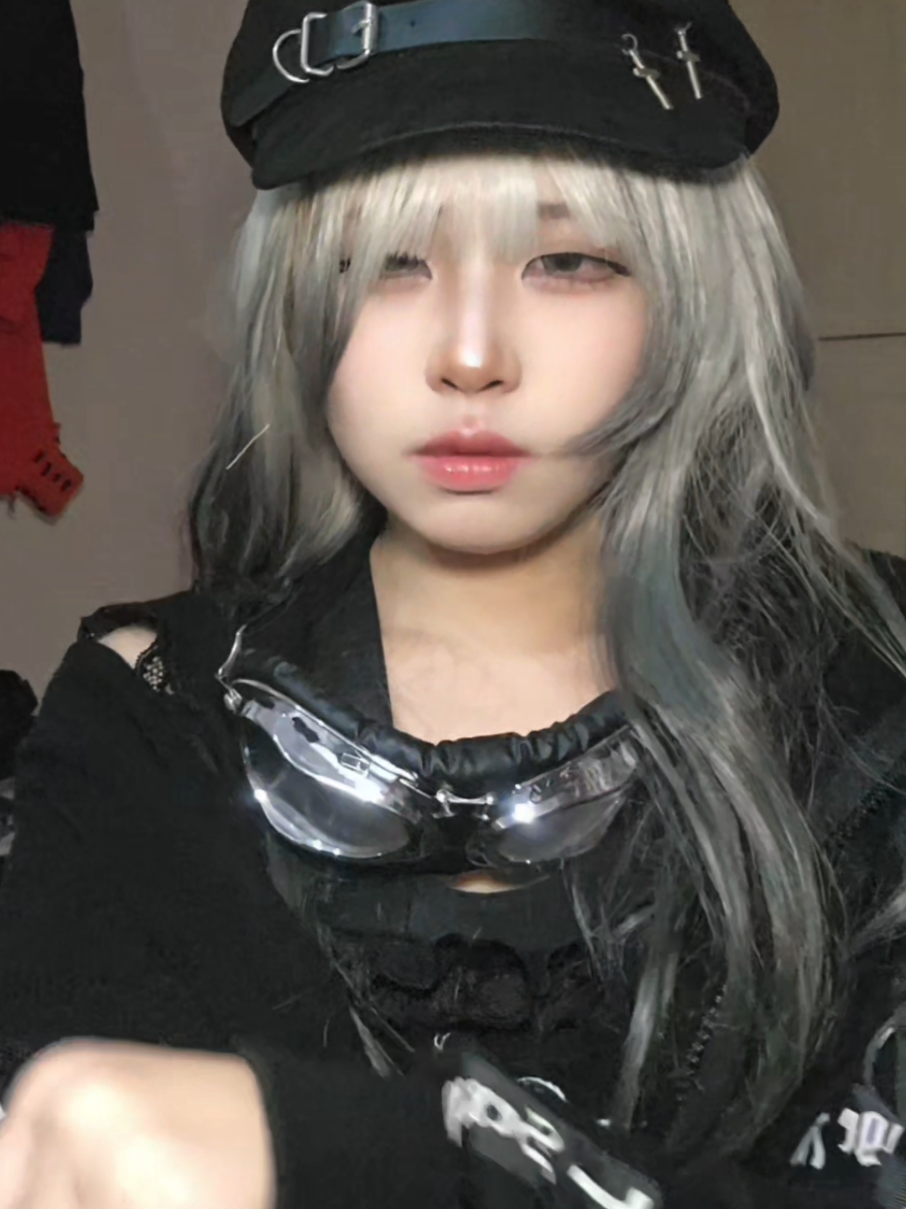 @クロウウウウ