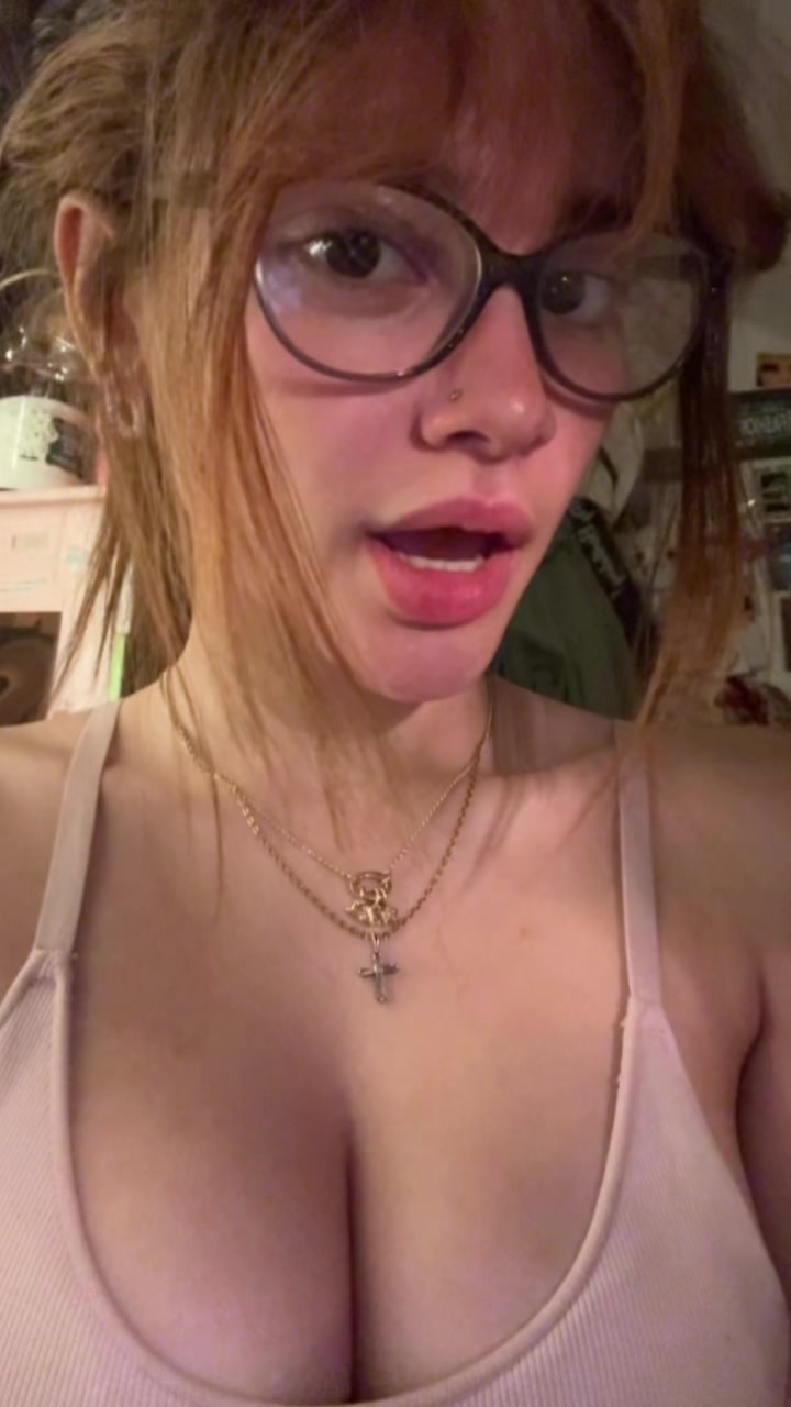 @Bombshell.com๐ฌ๐ฆ๐จ๐๐