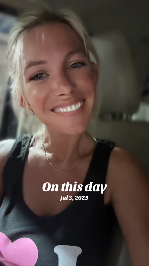 @GirlnxtDoor