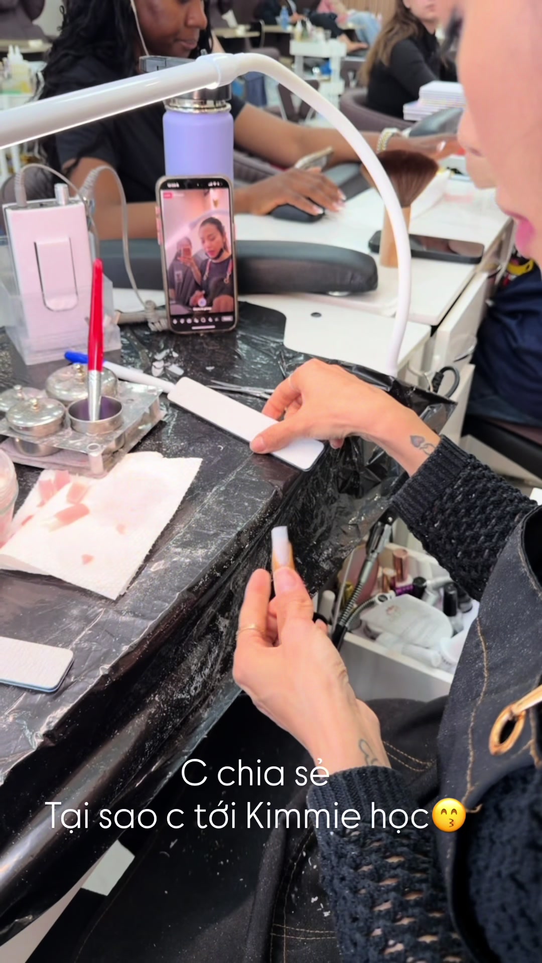 @KimmieNails🇻🇳&hearts;️🇨🇦Tấu H&agrave;i😜
