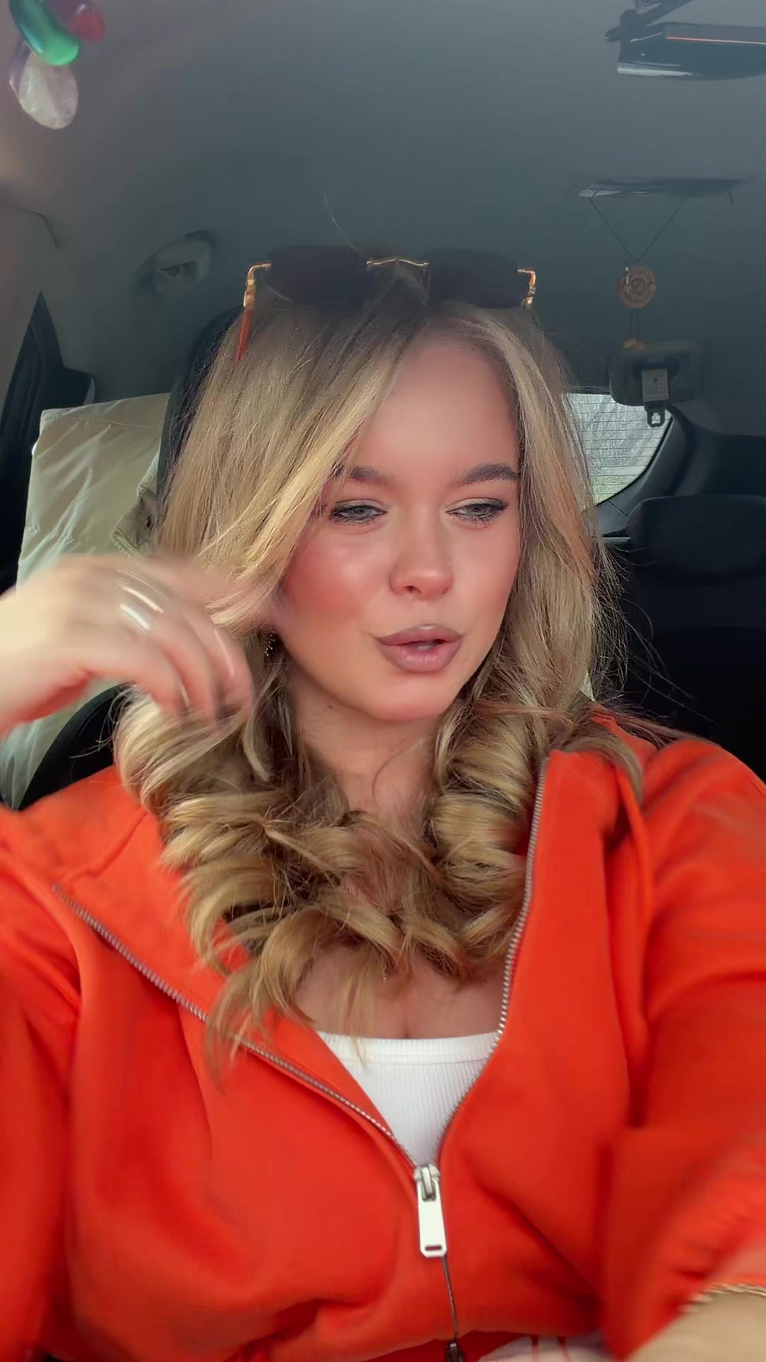 @🐣