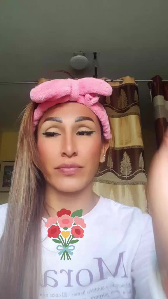 @rhiana tu charapita🏳️🌈