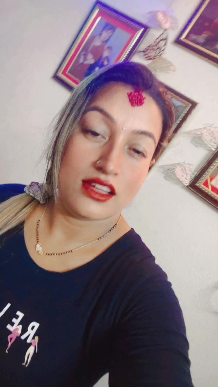 @Asmita💗😽