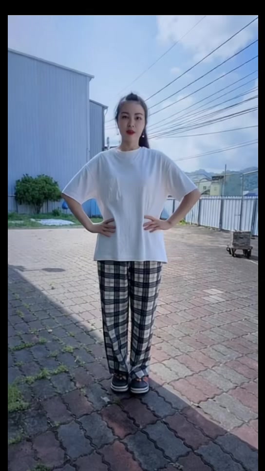 @樂觀活潑開朗的小艾