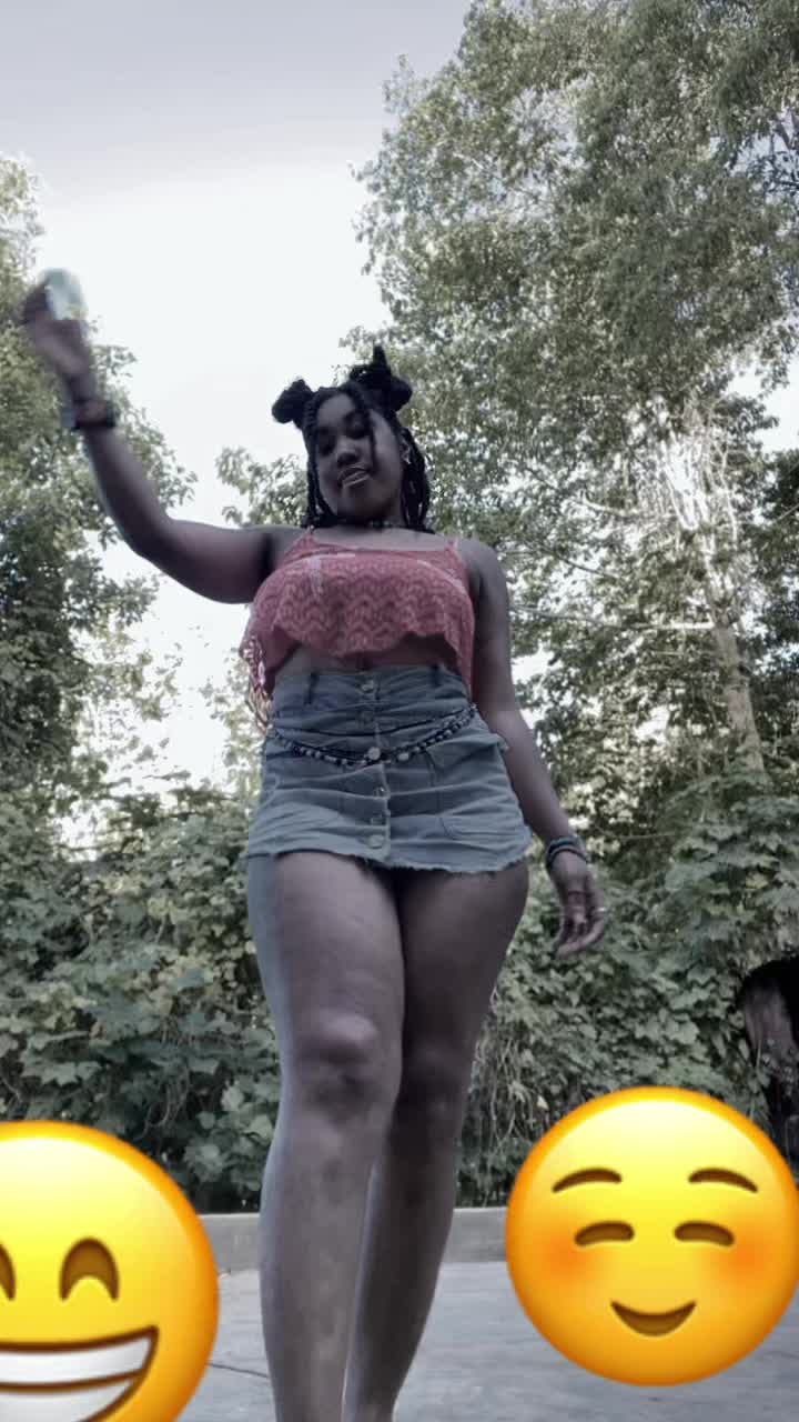 @💀LIL BADDIE GIRL 🏋️🧸🦋♐🎧🔐