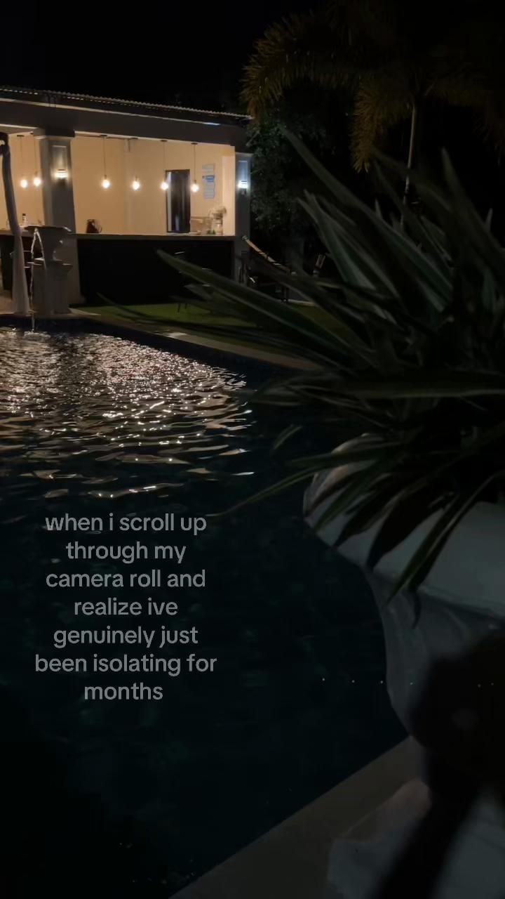 @adriekins