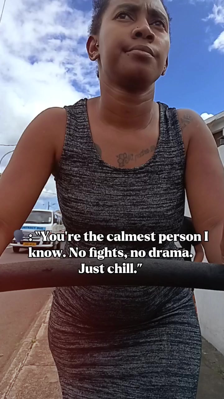 @queenaniella