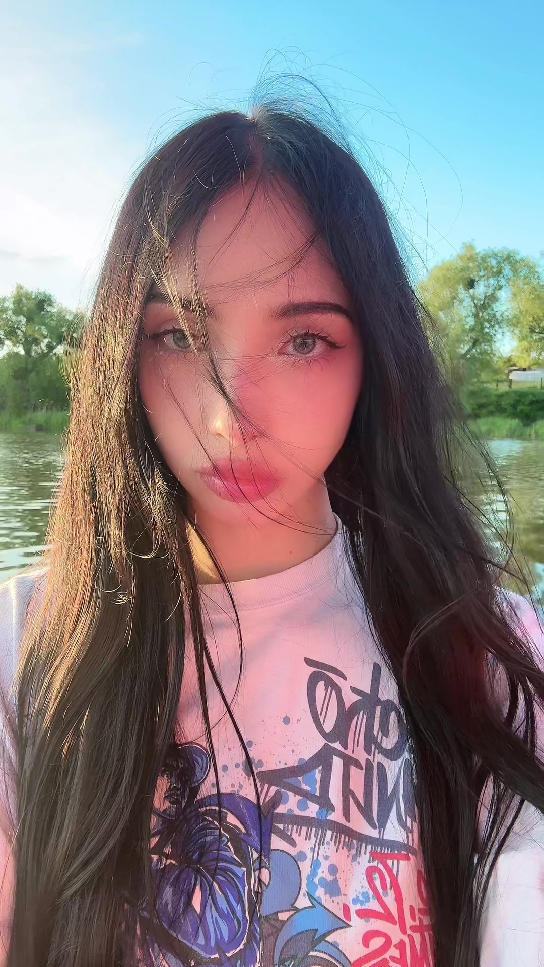 @rei)