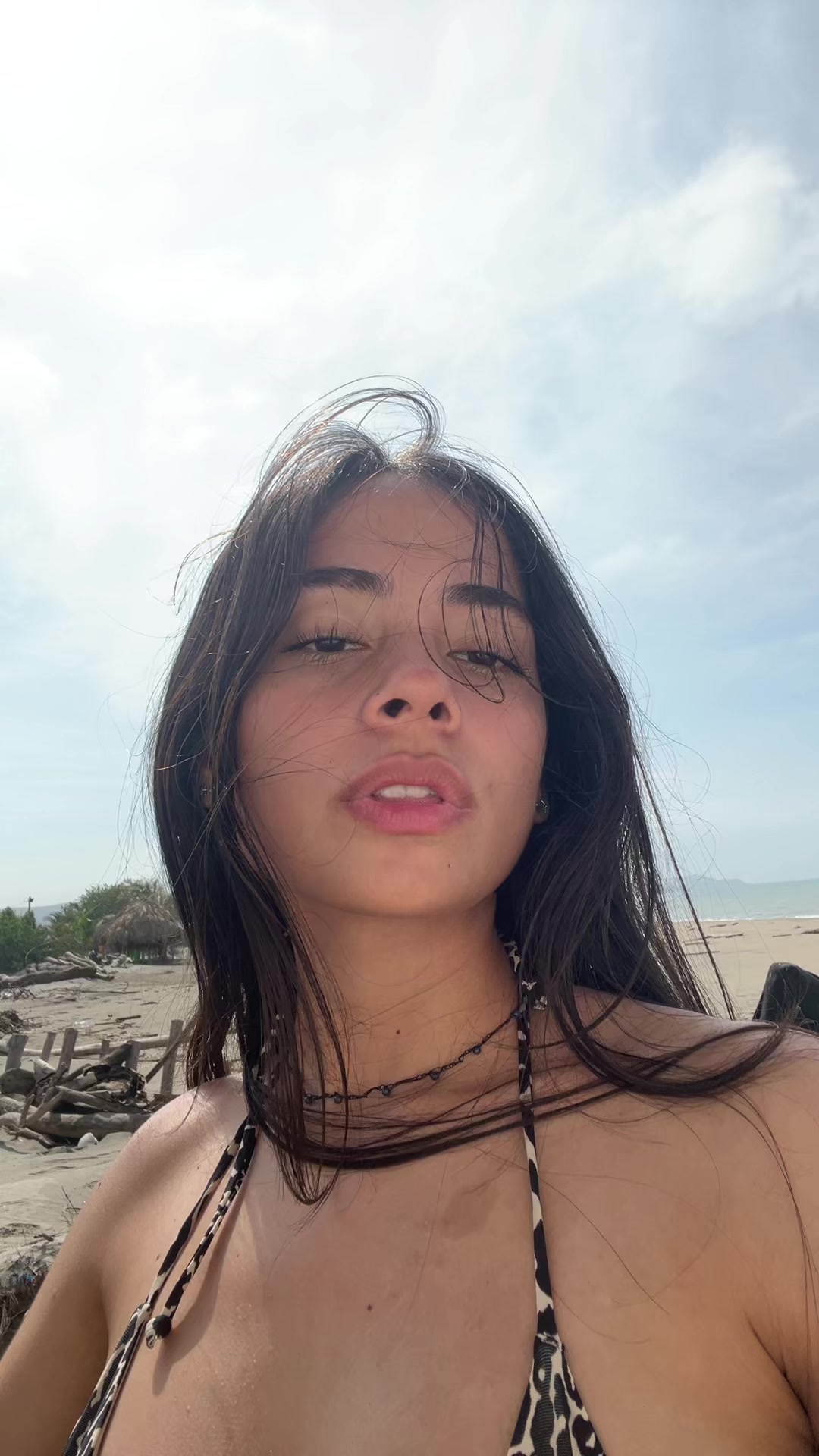 @Dey_