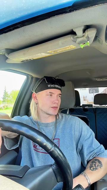 @J🕷️Gwilly💜