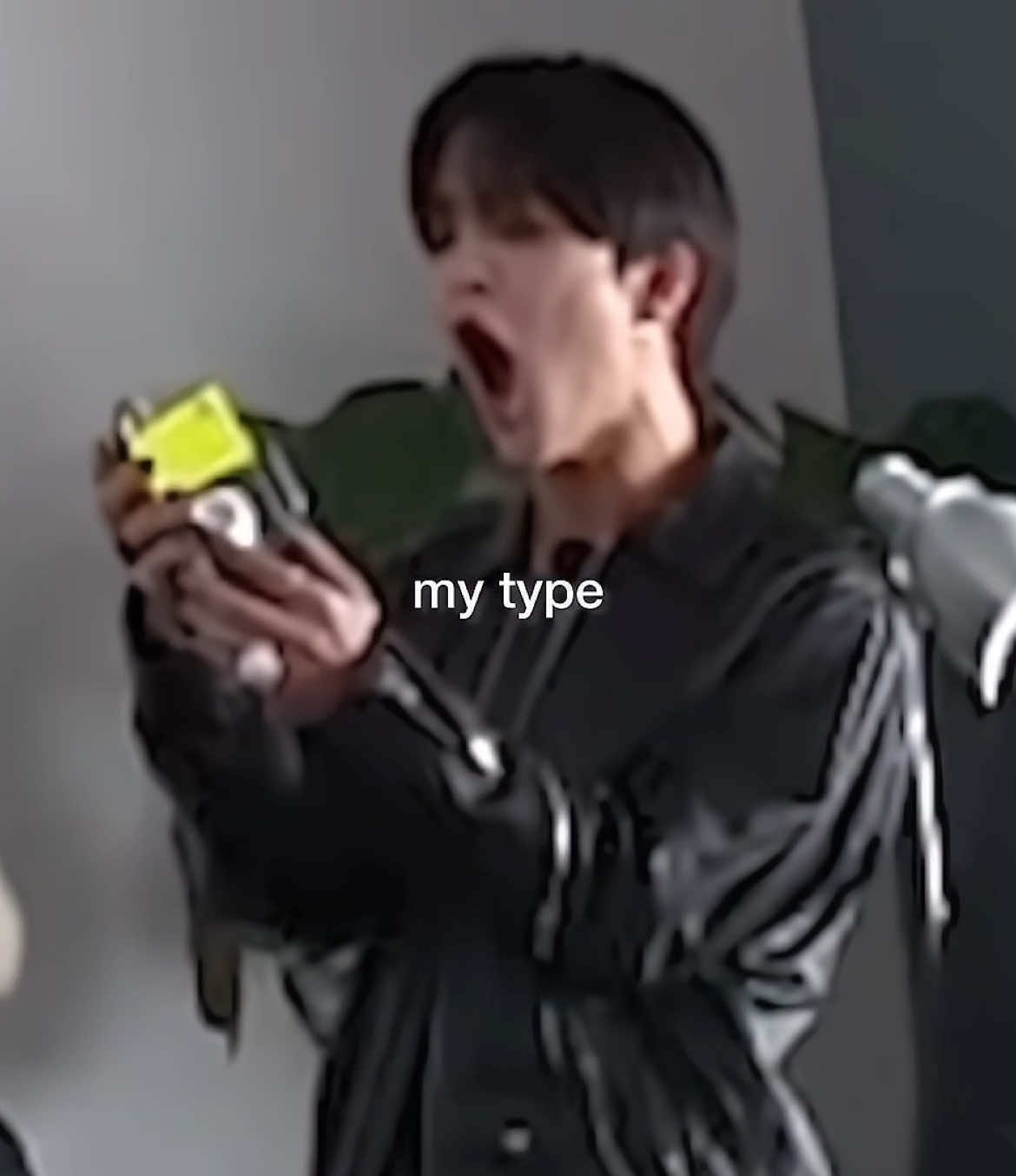 @𝘙𝘌𝘐𝘕𝘈⟡.&middot; /  雑食p
