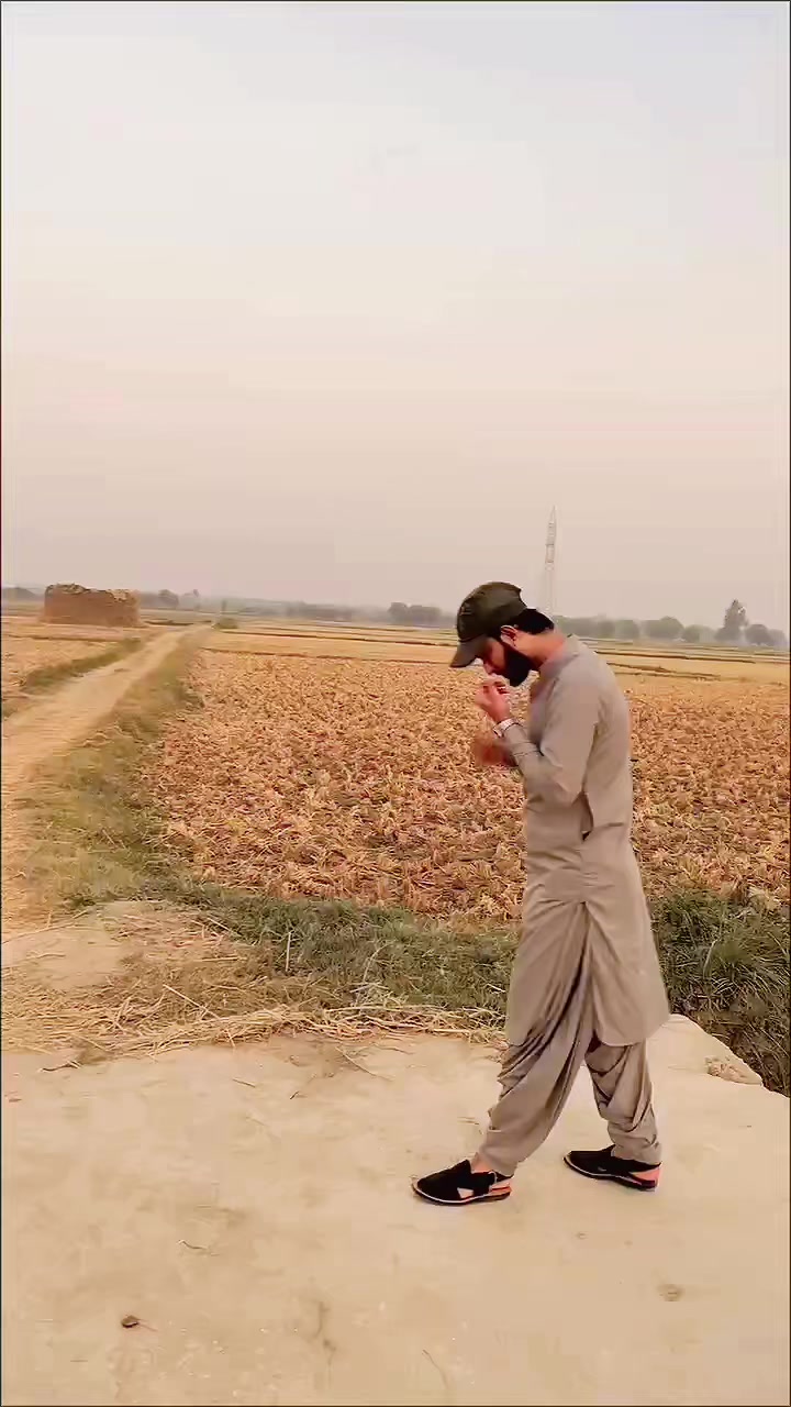 @𝓠....𝓑𝓗𝓤𝓣𝓣𝓞_🦅