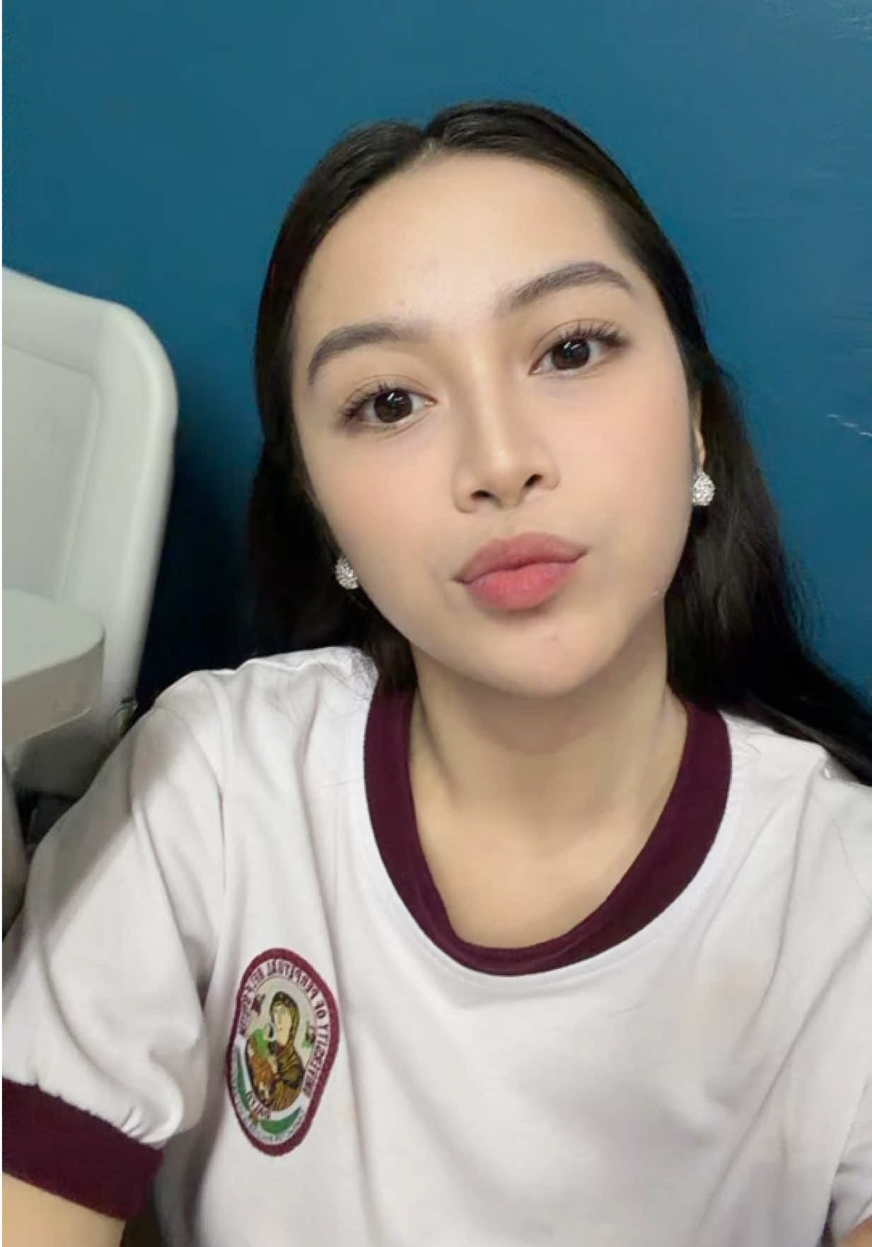 @therese v.