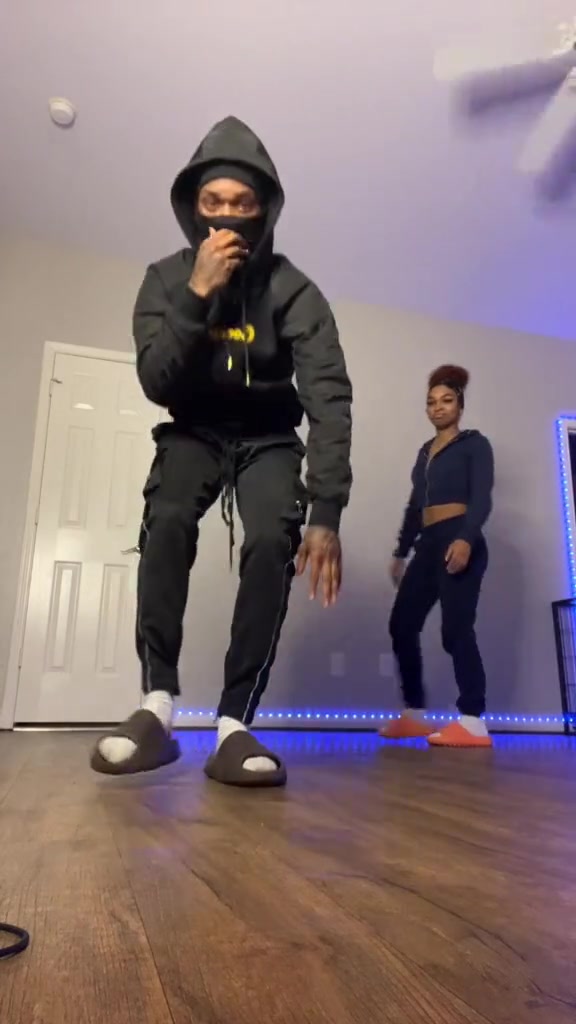 @ladiesluvd2_