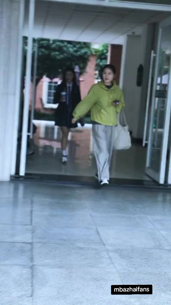 @阿娜•拉哈💎