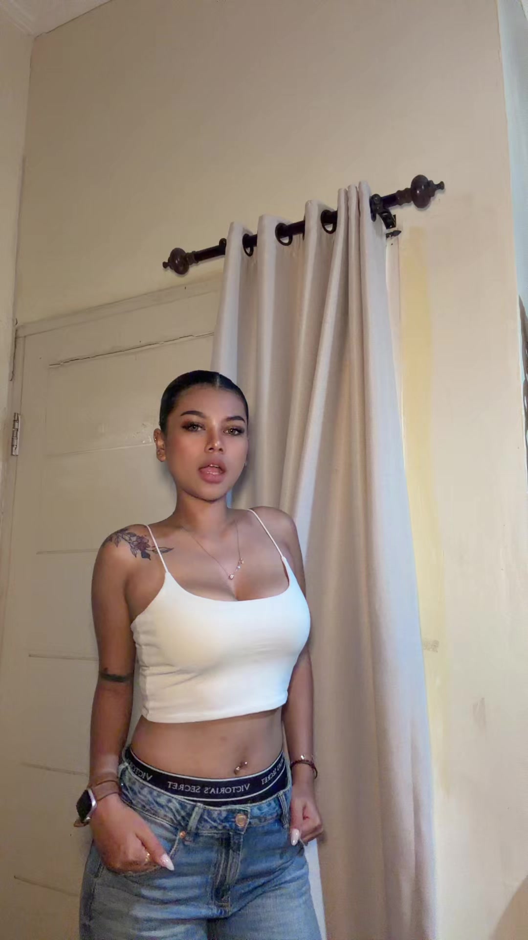 @Kikinii