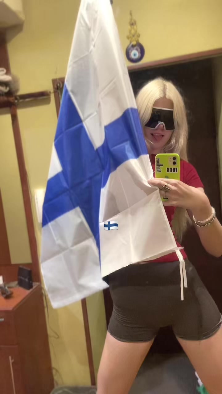 @isnomia