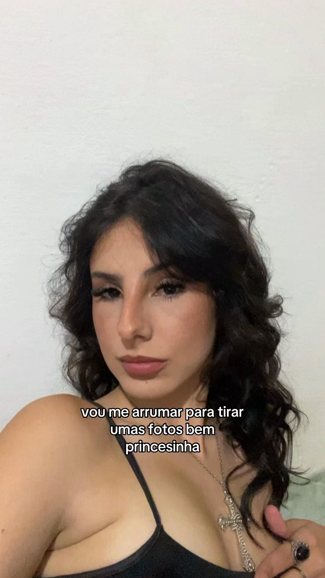 @Lari Couto