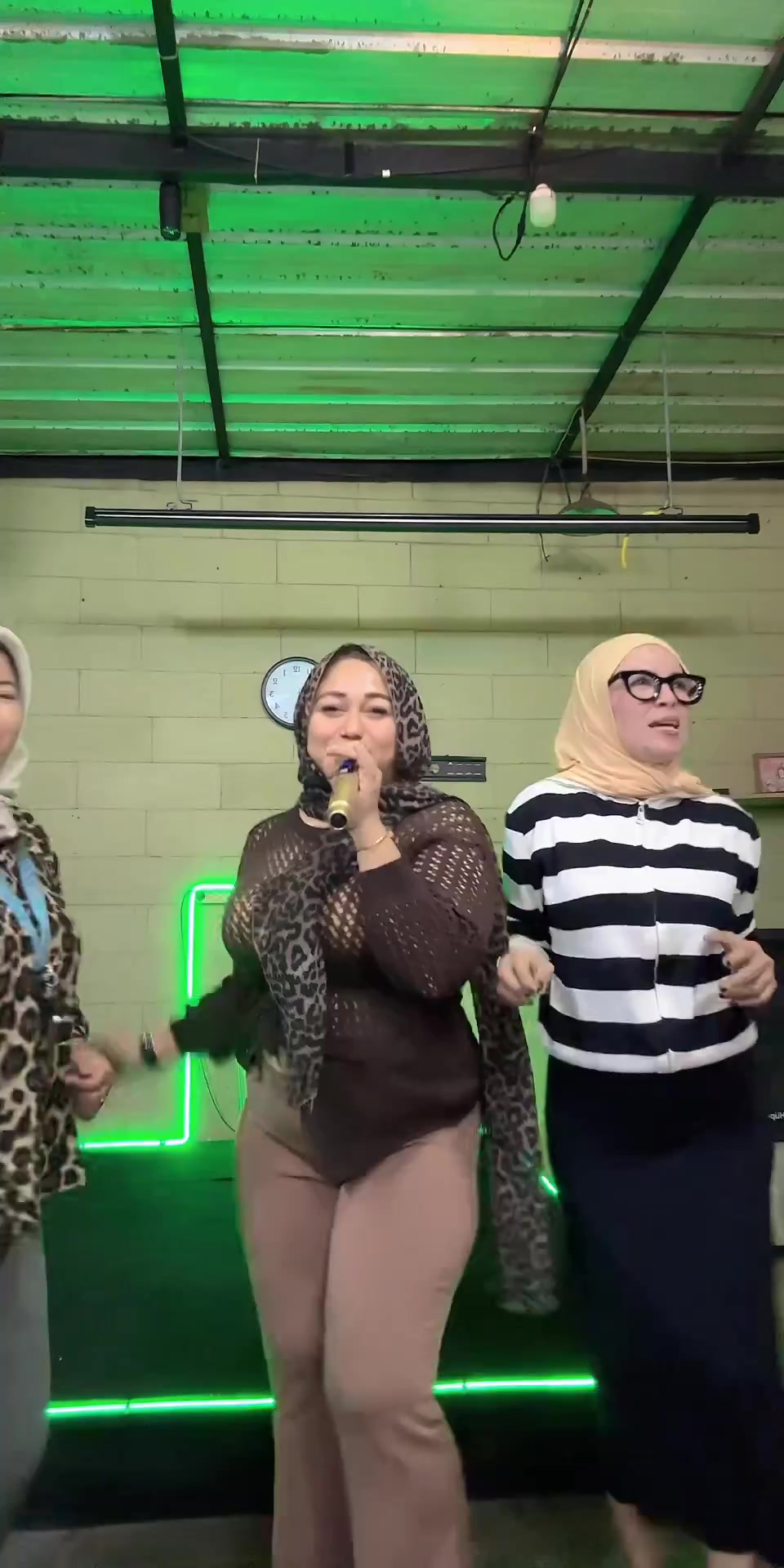 @momihzahwavarel