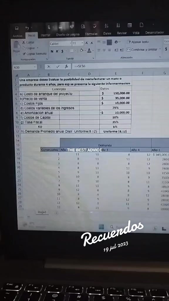 @Strella